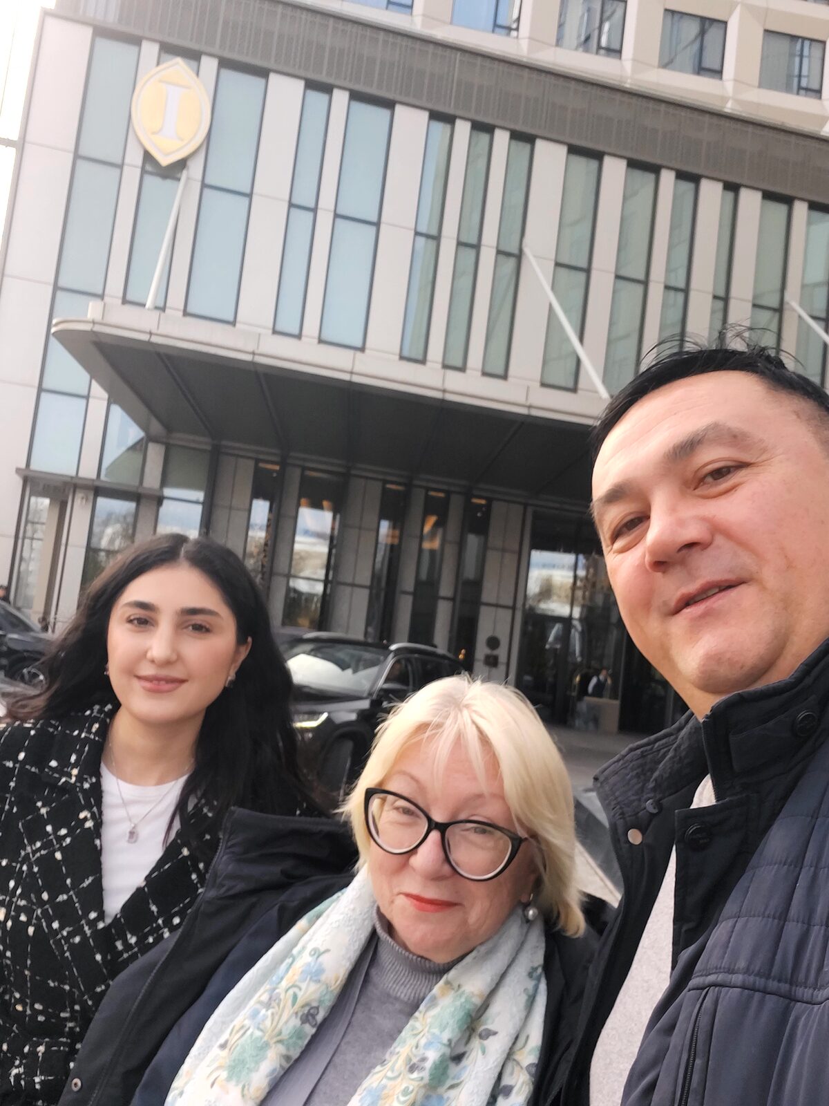 Mahmud with guests in Tashkent