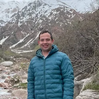 Konstantin, Guide at Uzbek Travel